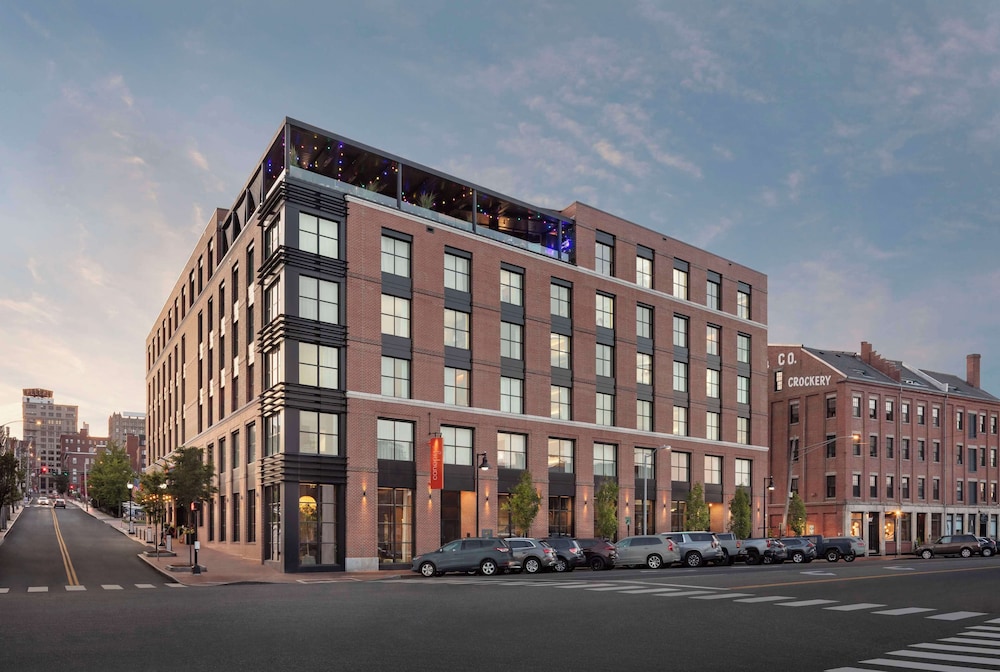Canopy by Hilton Portland Waterfront - photo 2
