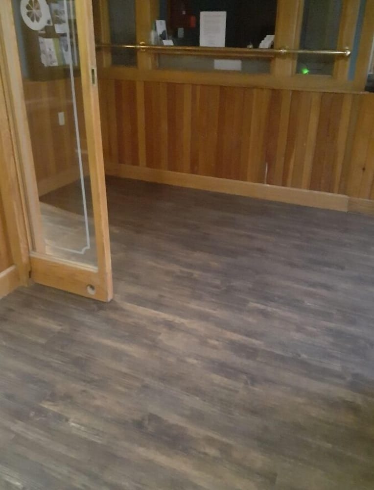 Hotel Millersburg - photo 2