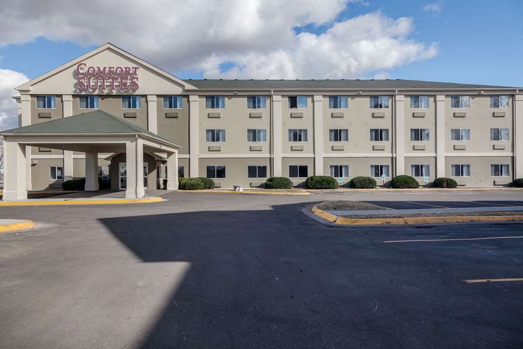 Comfort Suites Lincoln North - photo 2
