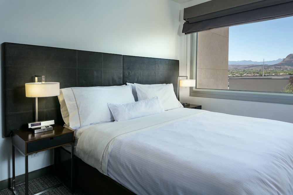 Element Las Vegas Summerlin - photo 3