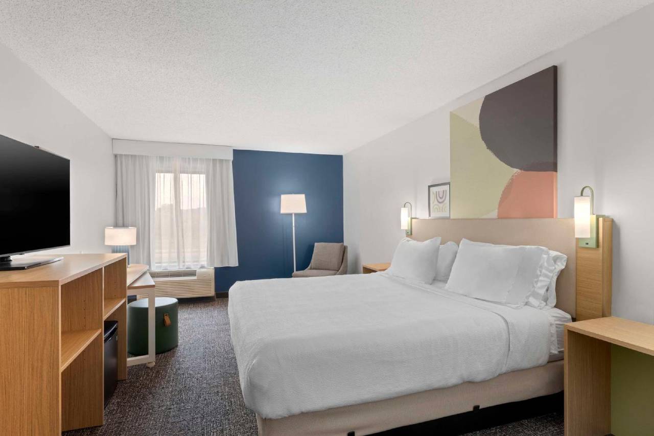 Hampton Inn Newcomerstown - photo 4