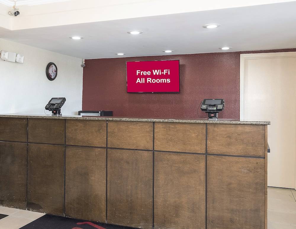 Red Roof Inn Bloomington Normal University - photo 3