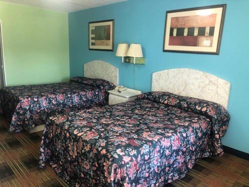 Seminole Inn - photo 4