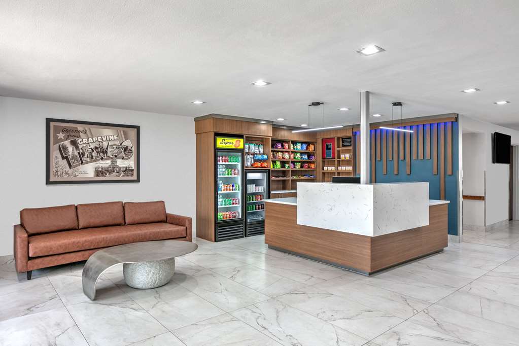 Super 8 by Wyndham Grapevine DFW Airport Northwest - photo 4