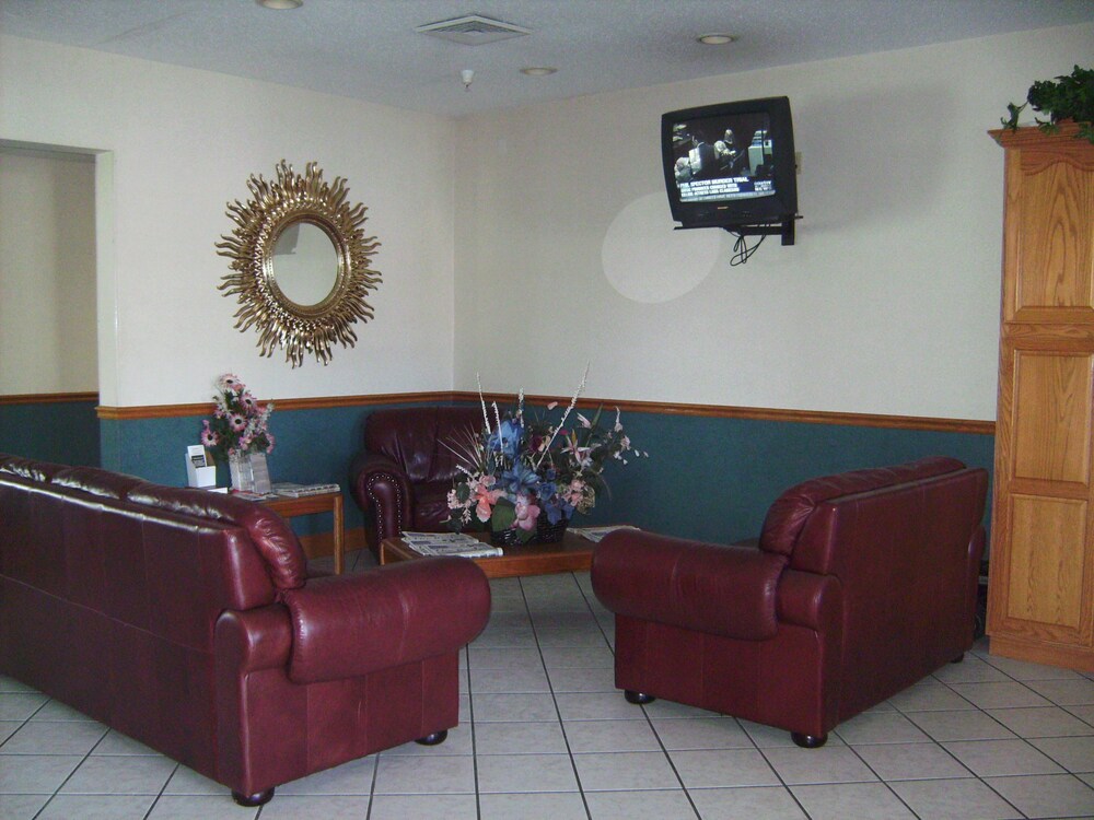 Astoria Inn - photo 2