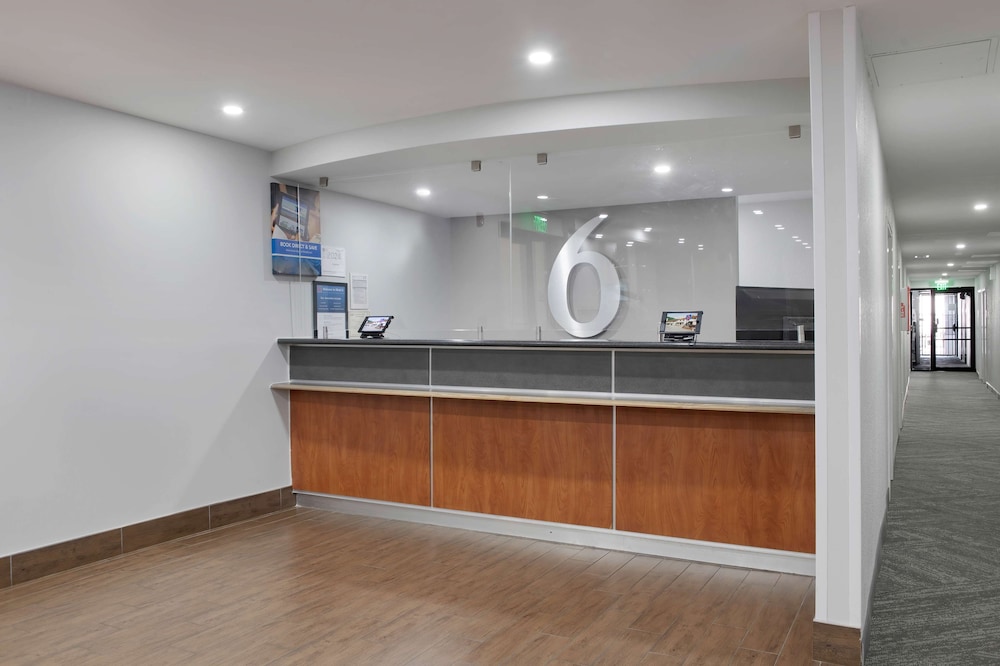 Motel 6 Atlanta GA Downtown - photo 3