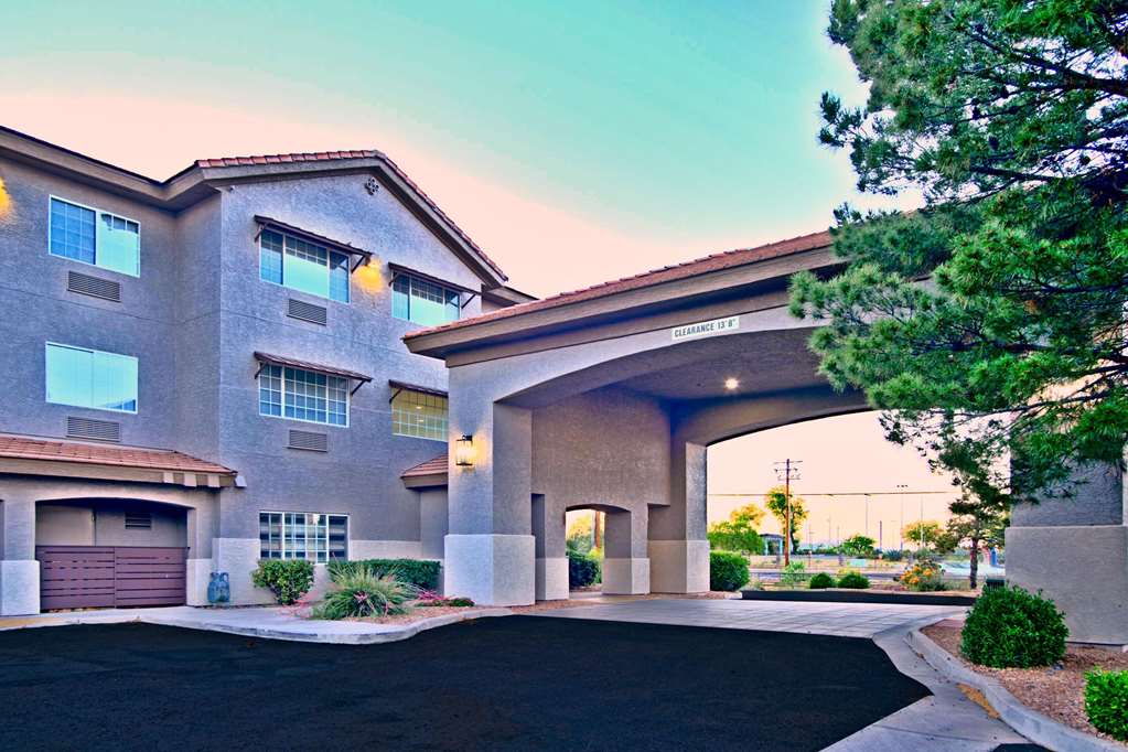 Comfort Inn & Suites Sierra Vista Near Ft Huachuca - photo 3