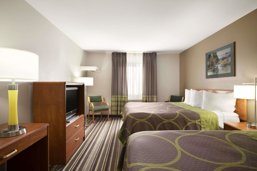 Super 8 by Wyndham Bozeman - photo 3