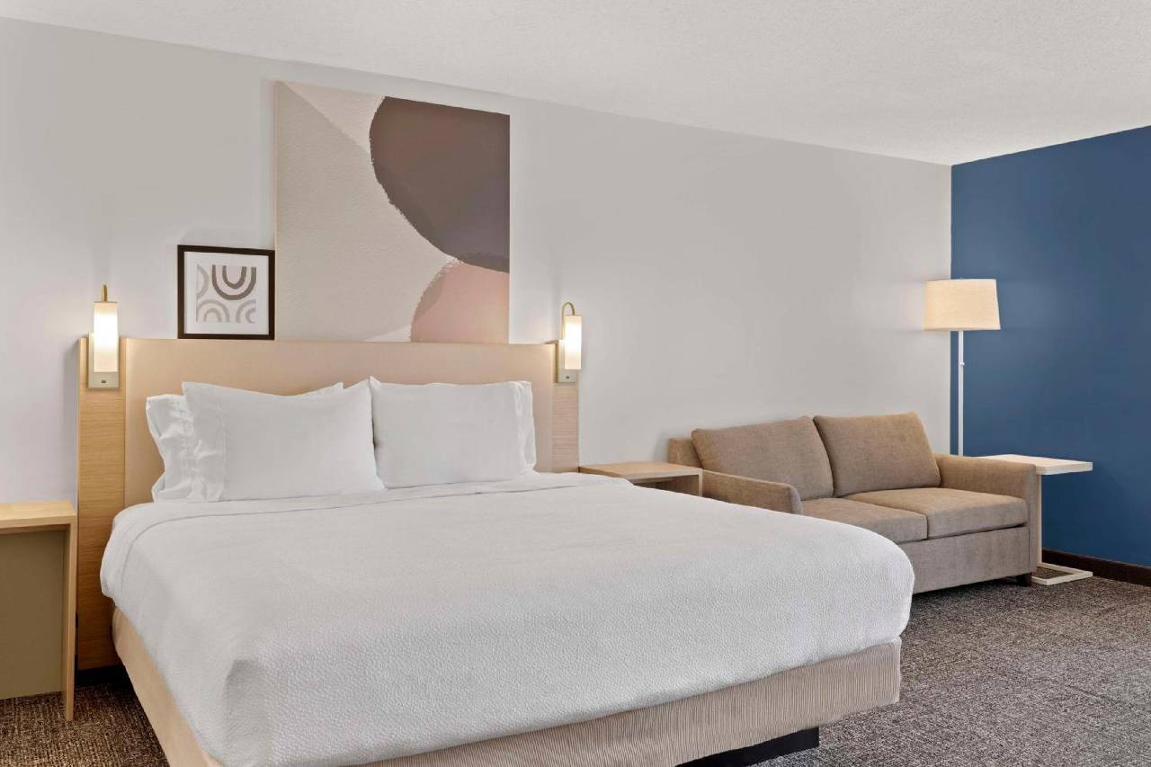 Hampton Inn Newcomerstown - photo 5