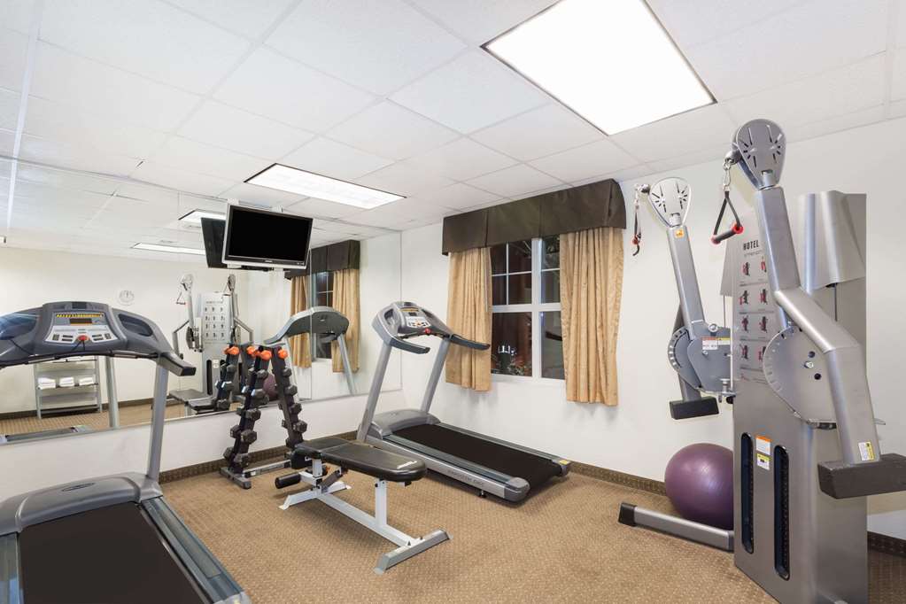 Hawthorn Extended Stay by Wyndham Panama City Beach - photo 4