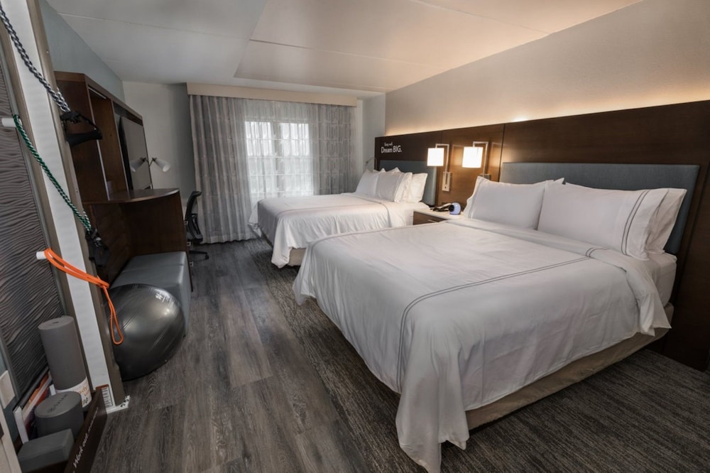 EVEN Hotel Chicago Tinley Park Conv Ctr an IHG Hotel - photo 3