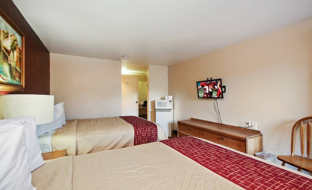 Red Roof Inn Lompoc - photo 3