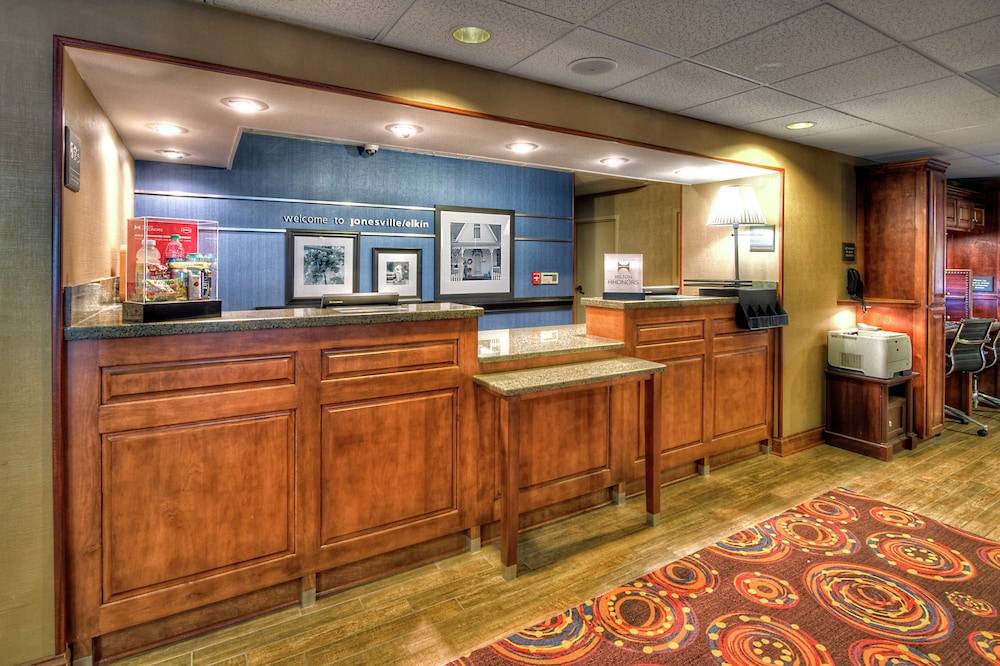 Hampton Inn Jonesville Elkin - photo 4